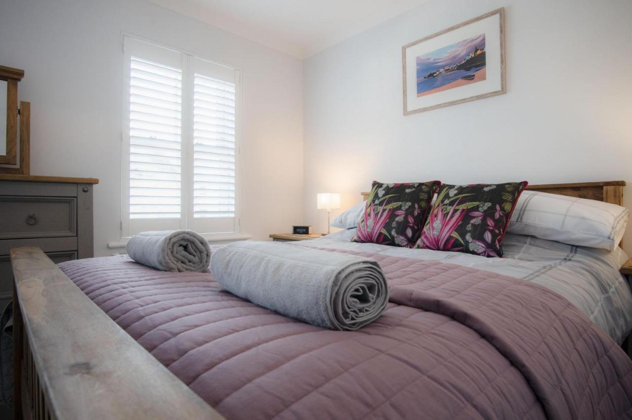 Ty Melyn - 2 Bedroom Cottage - Tenby Ngoại thất bức ảnh