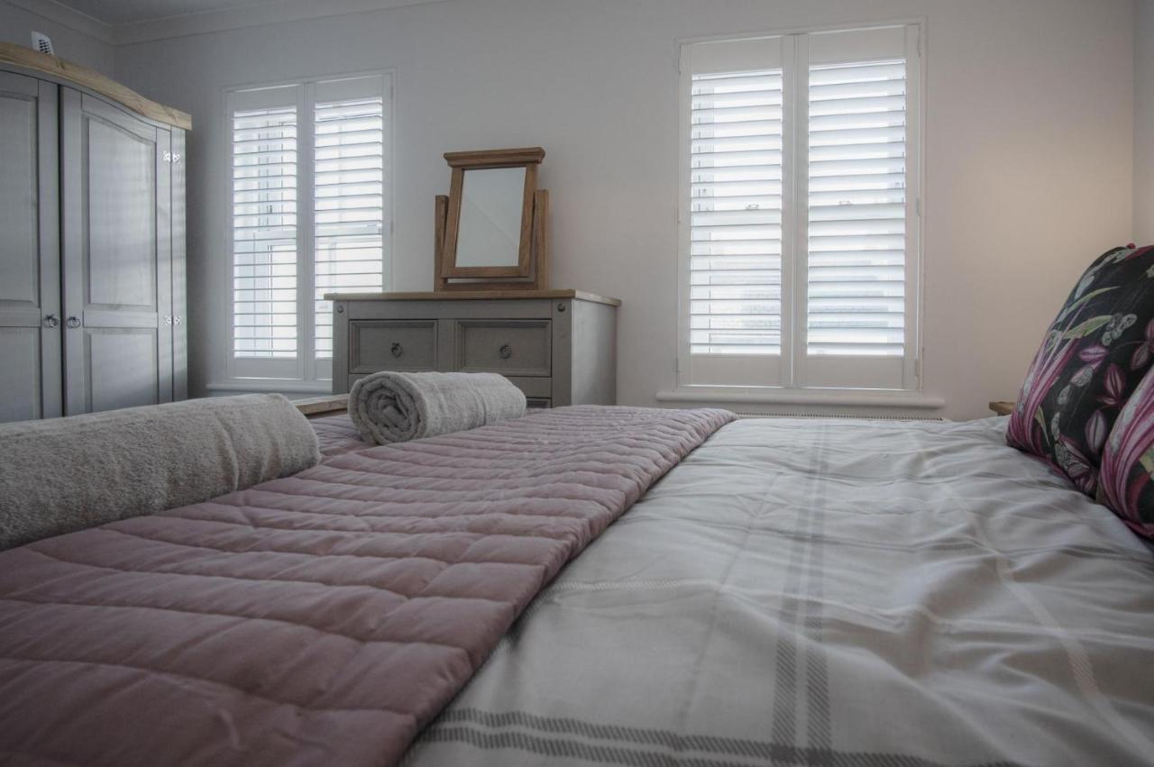 Ty Melyn - 2 Bedroom Cottage - Tenby Ngoại thất bức ảnh